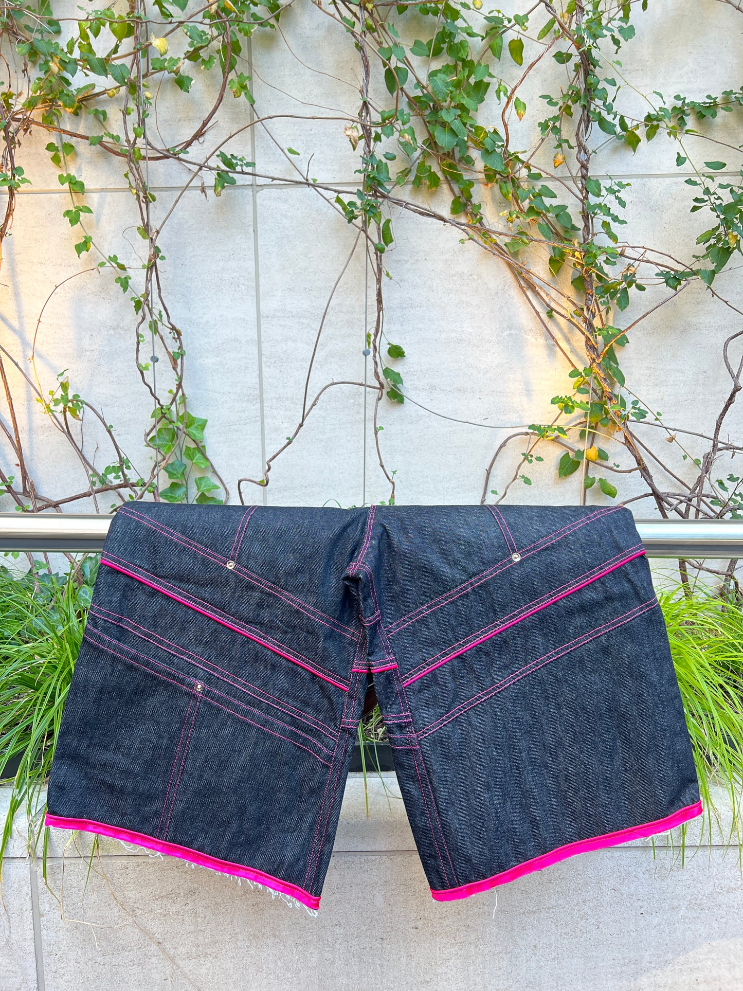 PINK SHADOW SHORTS