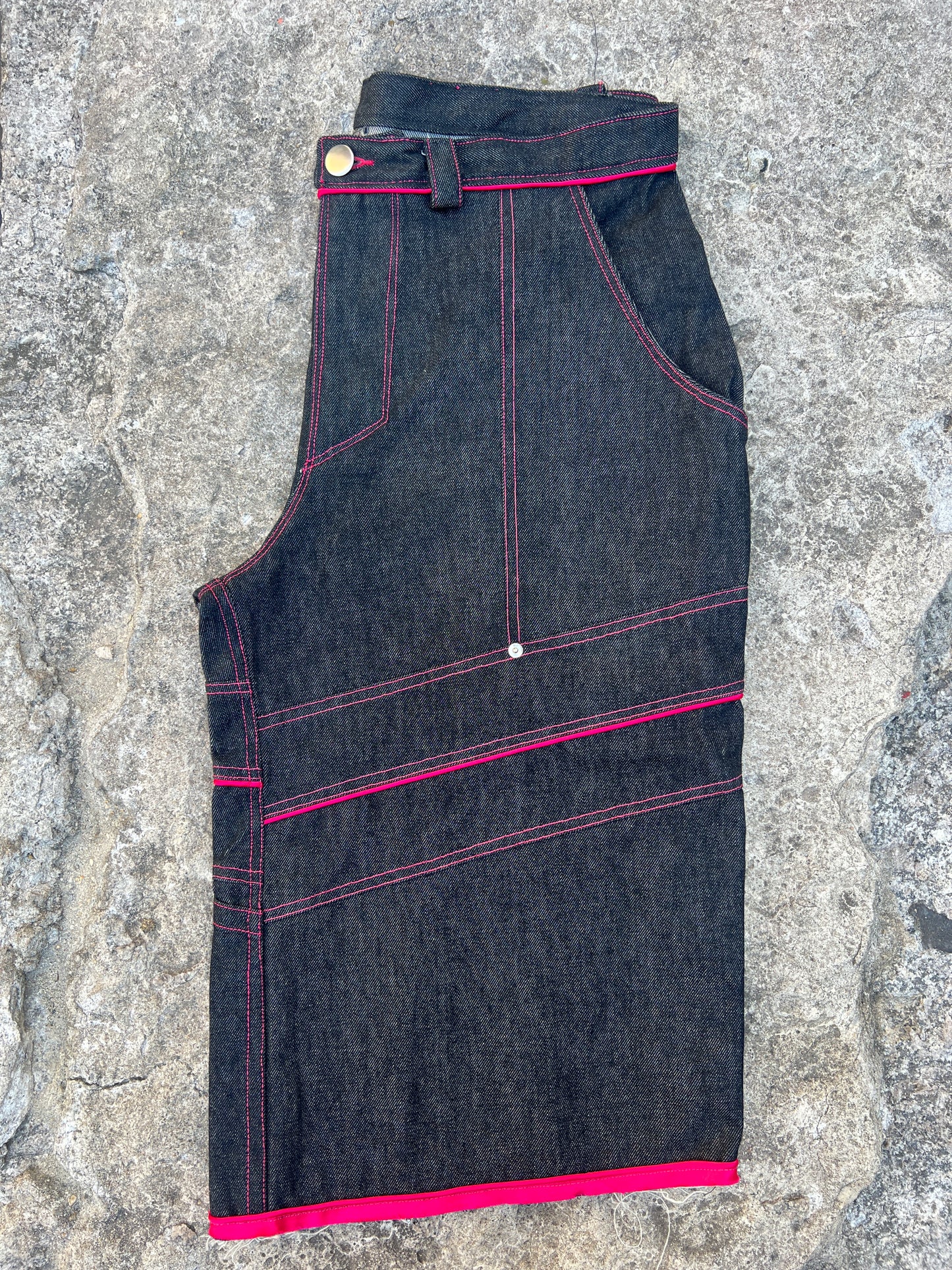 PINK SHADOW SHORTS